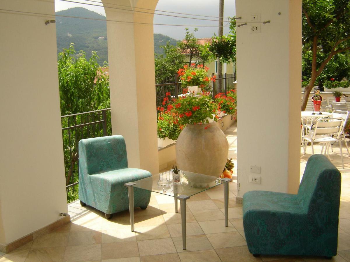 נולי La Dolce Vita B&B מראה חיצוני תמונה