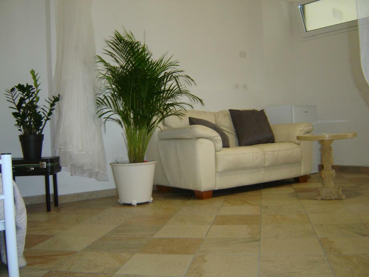 נולי La Dolce Vita B&B מראה חיצוני תמונה