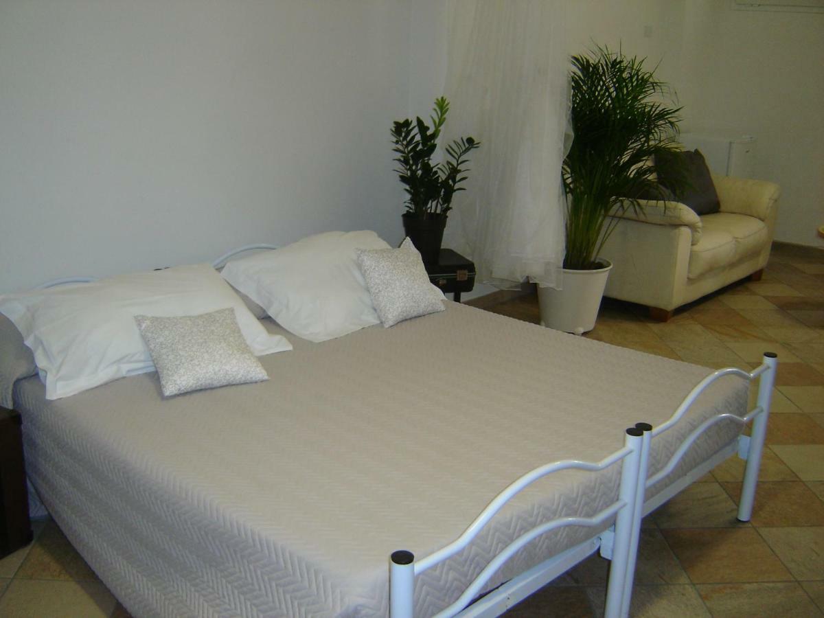 נולי La Dolce Vita B&B מראה חיצוני תמונה